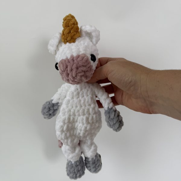 Lily Unicorn - Image 3