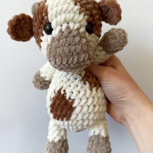 Crochet cow